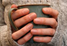 سردی دست و پاها نشان چیست؟ 19017.jpeg alt_text